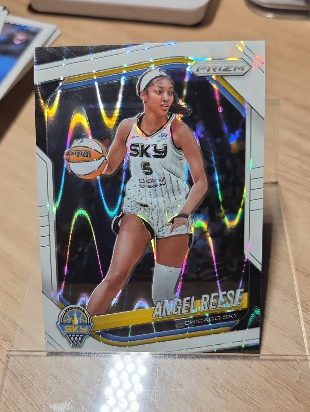 2025 Panini Prizm Angel Reese Chicago Sky White Seismic Prizm
